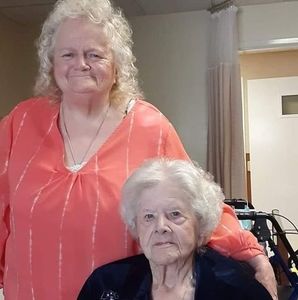 Meet your Posher, Carole